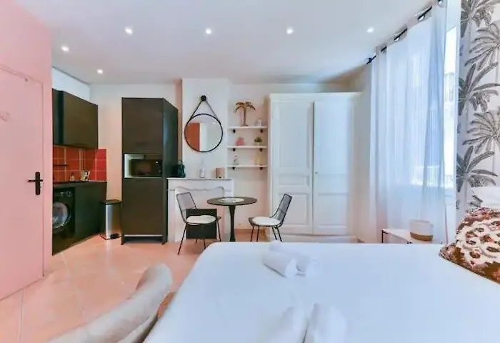 B062-studio Palais Des Festivals Cannes